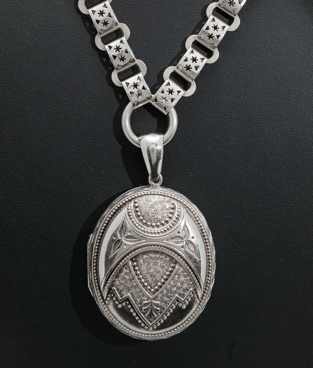 Antique sterling clearance silver locket