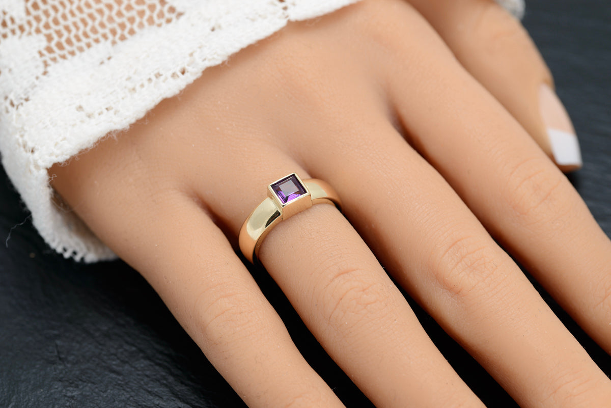 Amethyst stone gold on sale ring