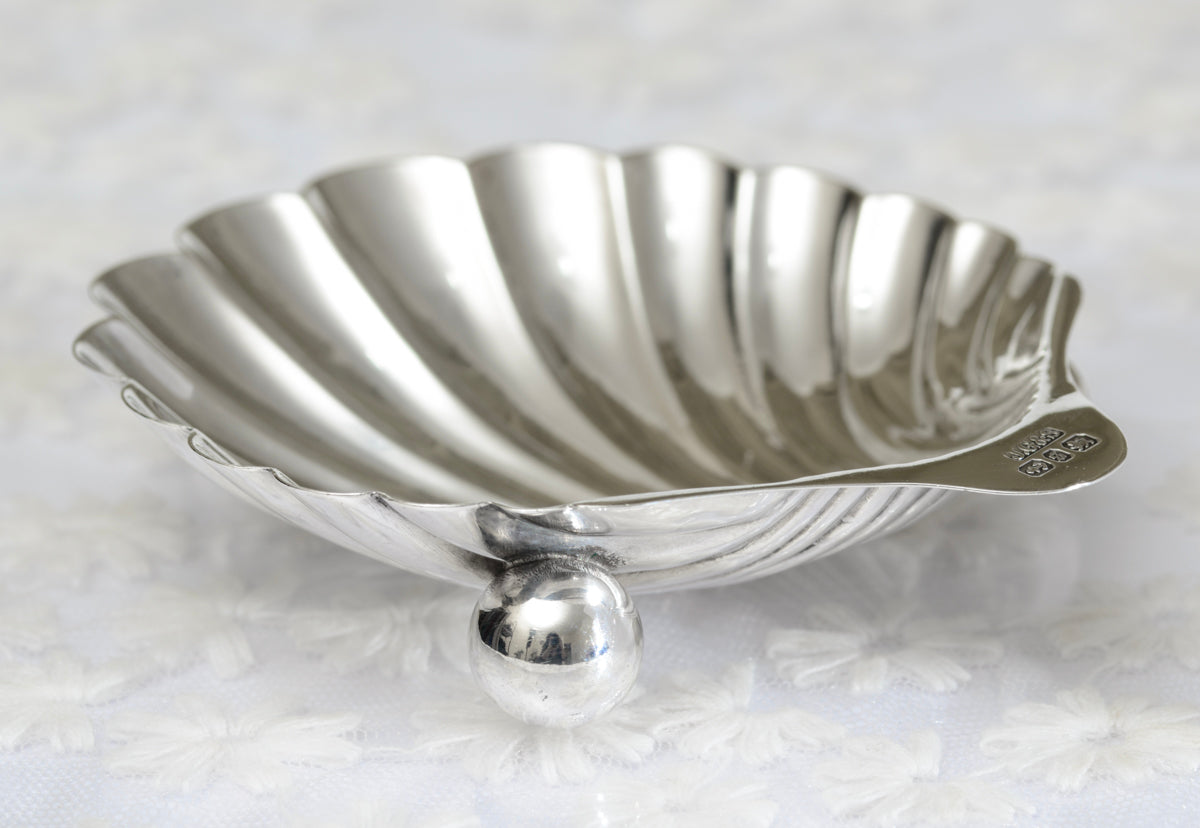 Antique Hallmarked Sterling Silver Trinket Dish Scallop Shell Victorian 1892 (A1812)