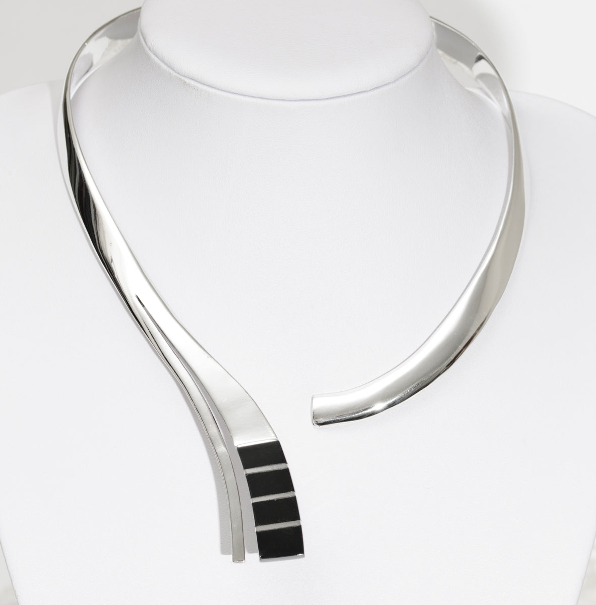 Sterling silver choker collar on sale necklace