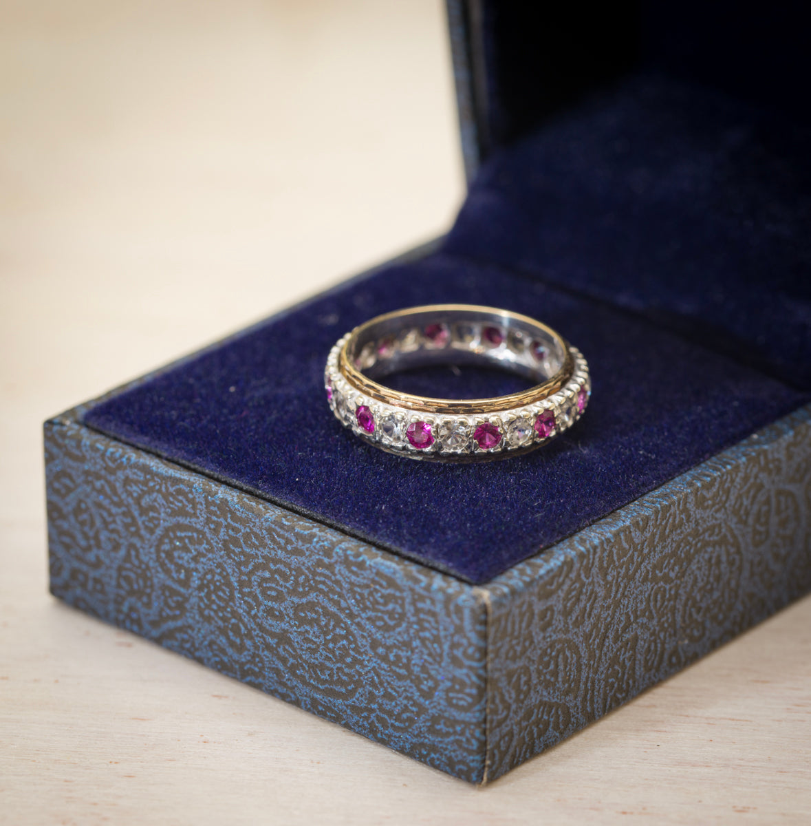 Vintage 9ct Yellow & White Gold Full Eternity Ring With Pink Sapphires - Boxed (A1988)