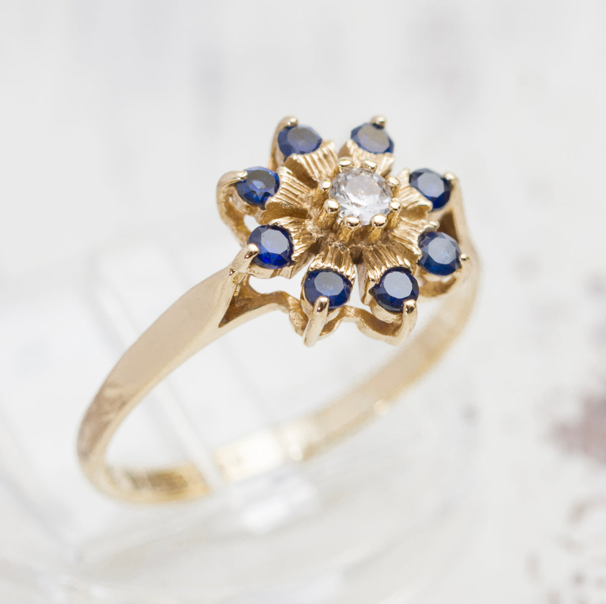 Vintage 9ct Yellow Gold Cluster Ring With Lab Created Sapphires & Clear Spinel (A2015)