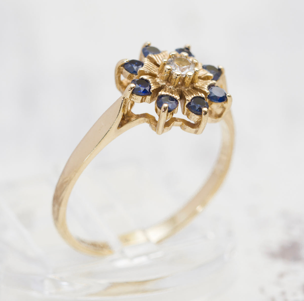 Vintage 9ct Yellow Gold Cluster Ring With Lab Created Sapphires & Clear Spinel (A2015)