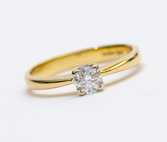 18ct Yellow Gold & Natural 1/3 carat Diamond Solitaire Engagement Ring Size N (A2025)