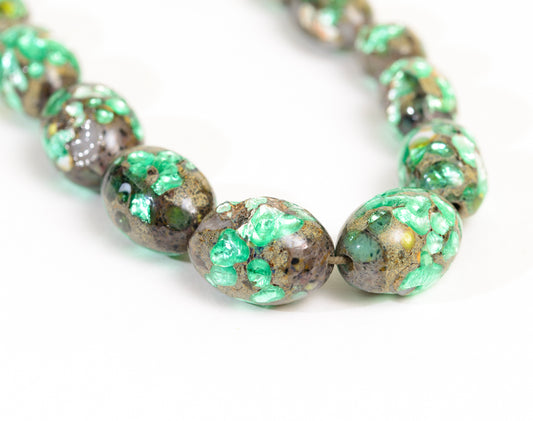 Vintage Czech Dragons Egg Hand Made Glass Foil Green Bead Long Necklace(A2032)