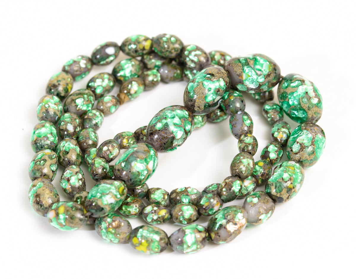 Vintage Czech Dragons Egg Hand Made Glass Foil Green Bead Long Necklace(A2032)