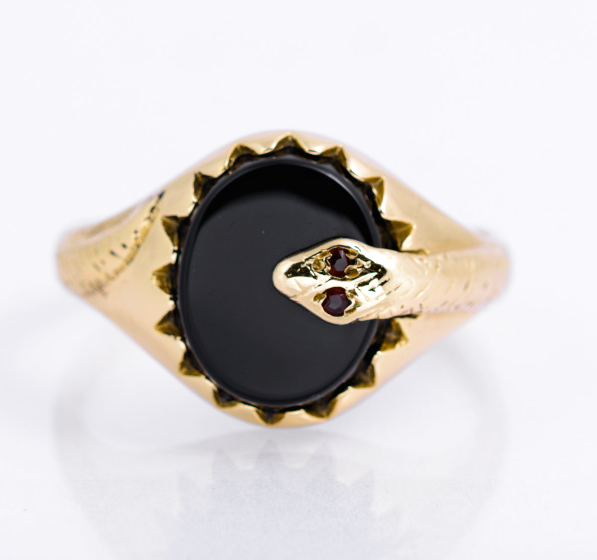 Vintage 9ct Yellow Gold Snake Signet Ring With Black Onyx & Garnet Eyes Size R1/2  (A2133)