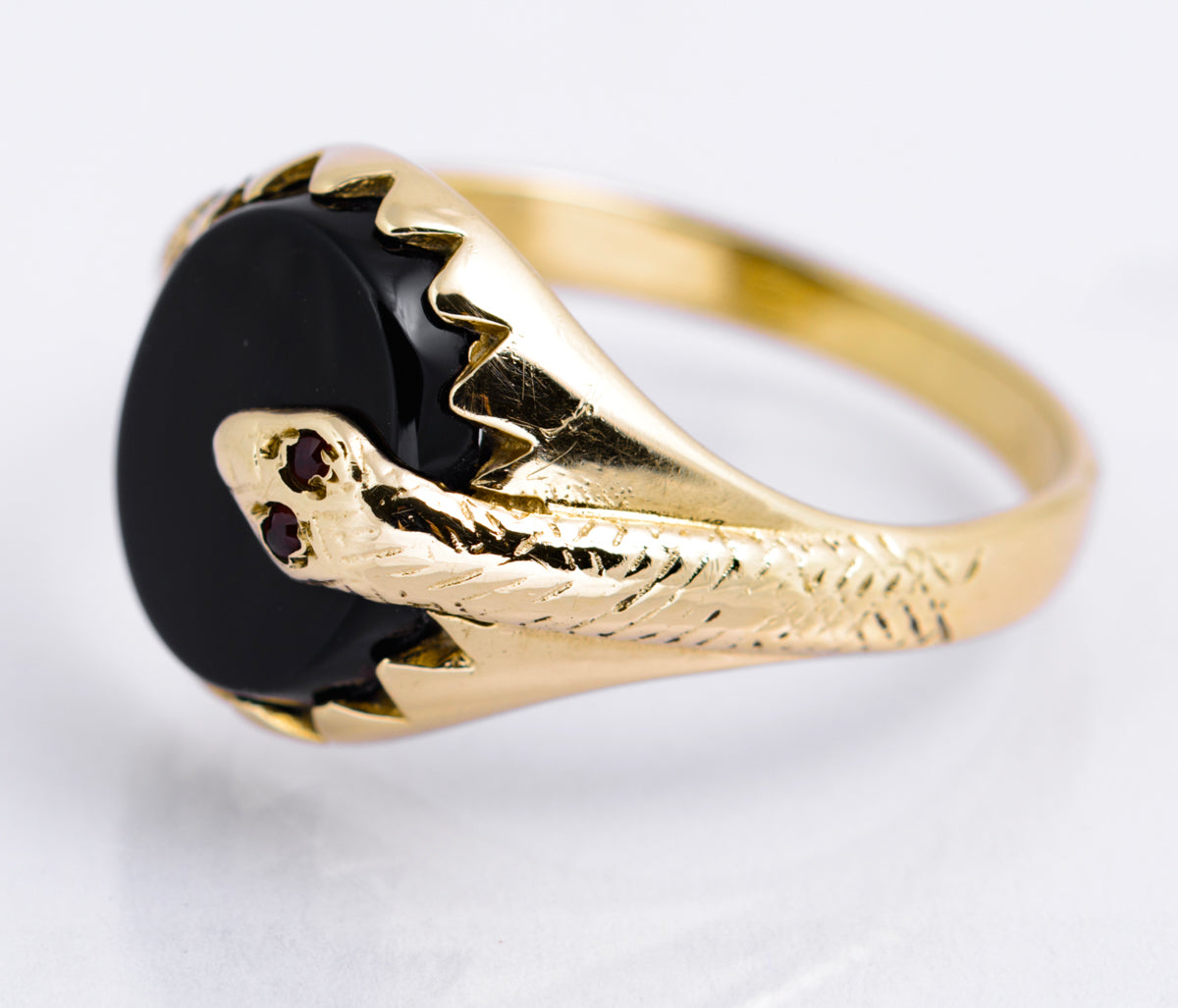 Vintage 9ct Yellow Gold Snake Signet Ring With Black Onyx & Garnet Eyes Size R1/2  (A2133)