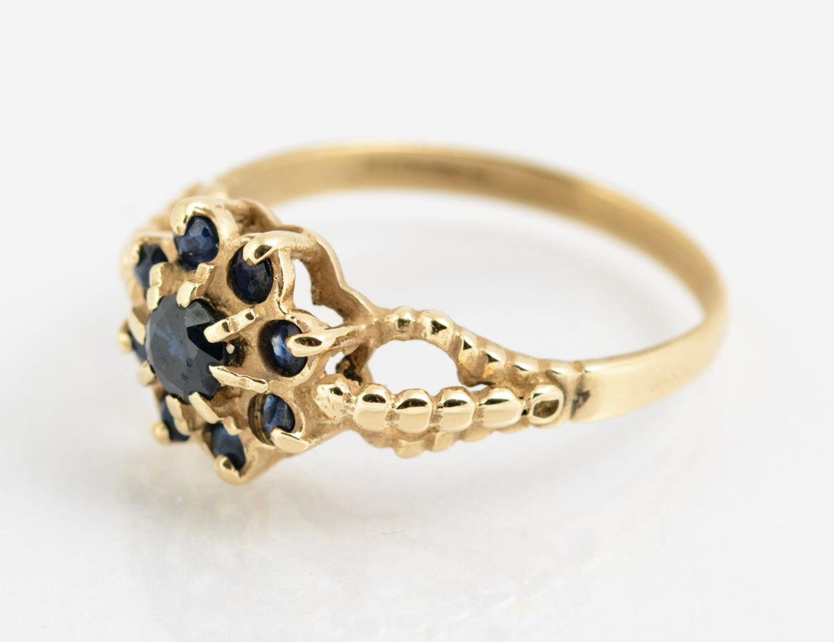 Vintage 9ct Gold & Natural Sapphire Cluster Ring Elegant 1980's Hallmarked (A2144)