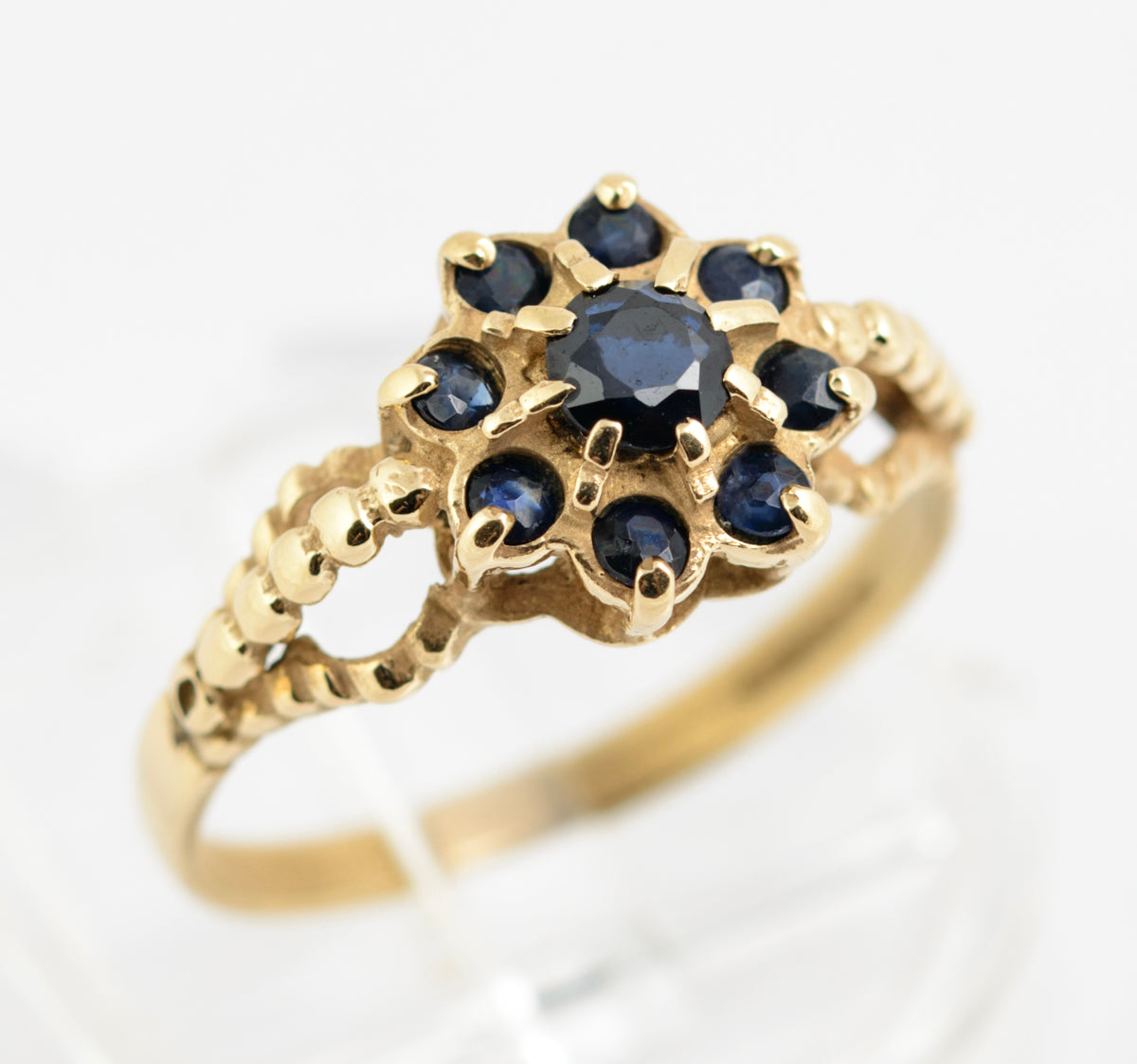 Vintage 9ct Gold & Natural Sapphire Cluster Ring Elegant 1980's Hallmarked (A2144)