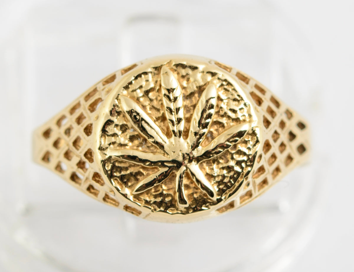 Vintage 9ct Yellow Gold Signet Ring With Spiky Leaf Design Hallmarked 1994 (A2145)