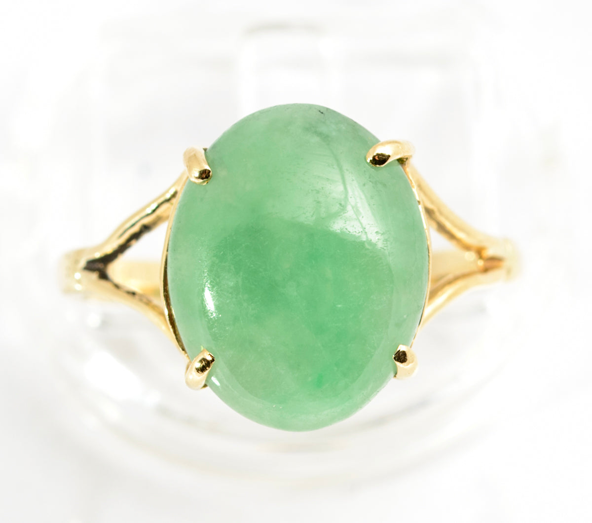 Vintage 9ct Yellow Gold & Green Jade Ring Polished Oval Cabochon Size P (A2153)