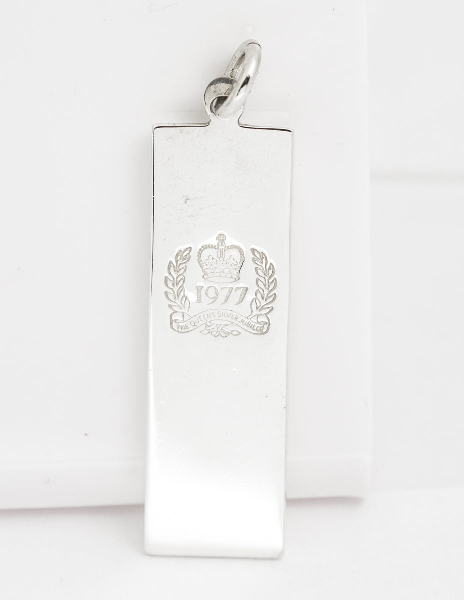 Vintage 1977 Silver Jubilee Sterling Silver Large Ingot Pendant Feature Hallmark (A2159)