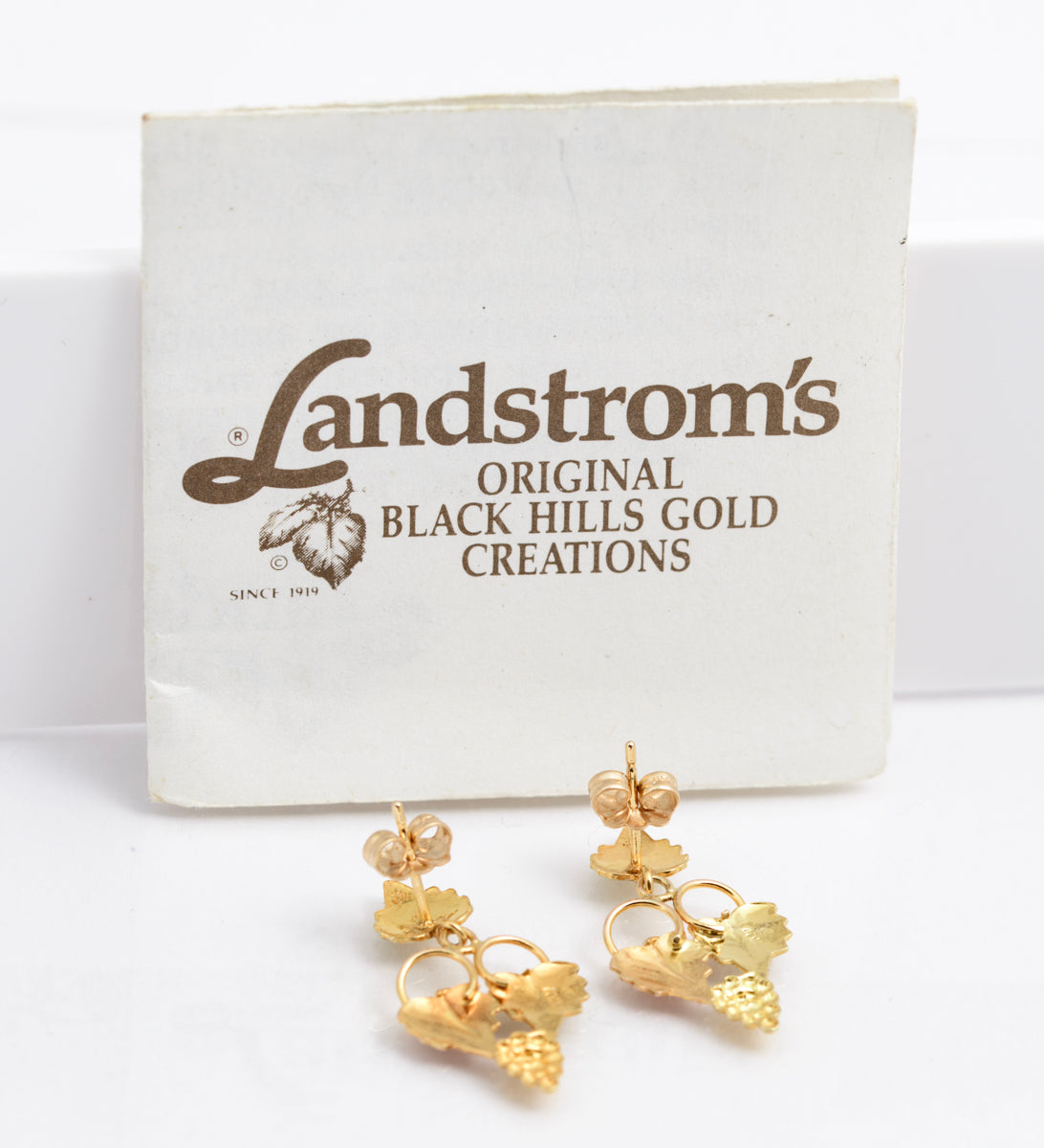 Pair Vintage Landstroms Black Hills 10K Gold Tri Colour Earrings Original Box(A2166)