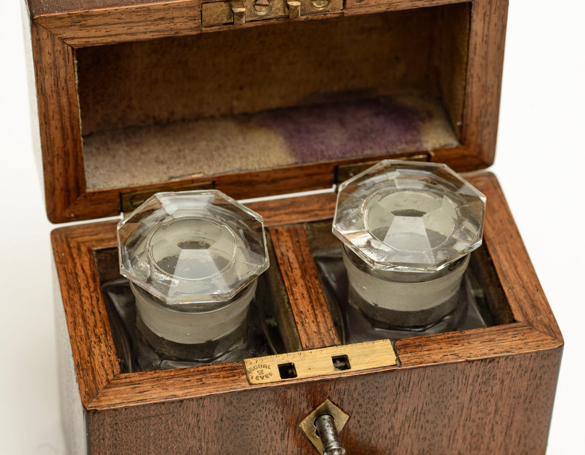 Antique Victorian Wooden Scent Box With 2 Yardley Perfume/Salt Bottles (A2168)