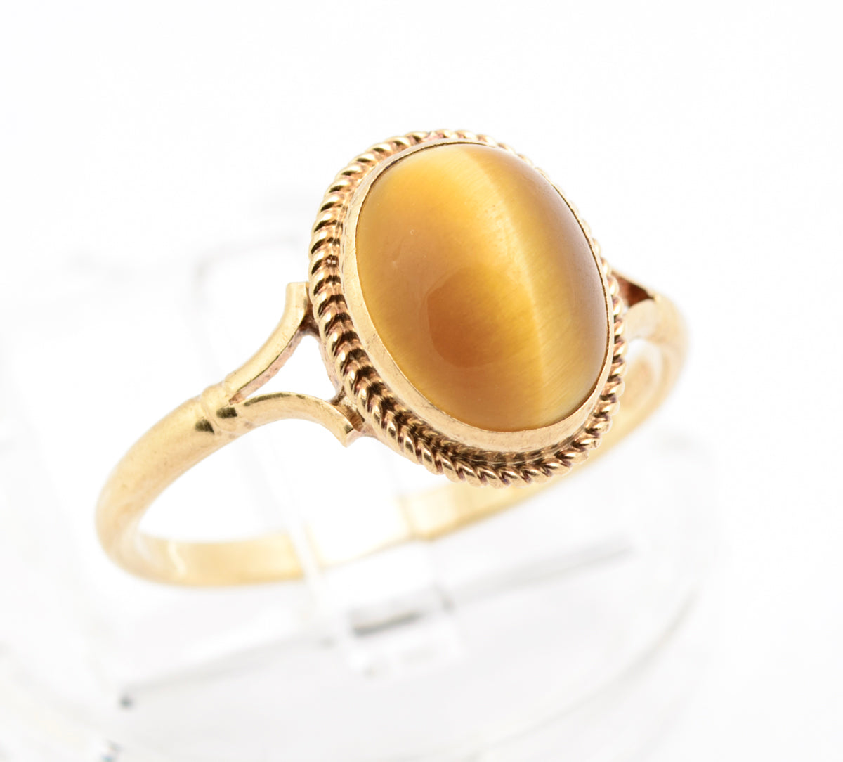 Vintage 9ct Yellow Gold Ring With Tigers Eye Polished Oval Cabochon Hallmarked (B2179)