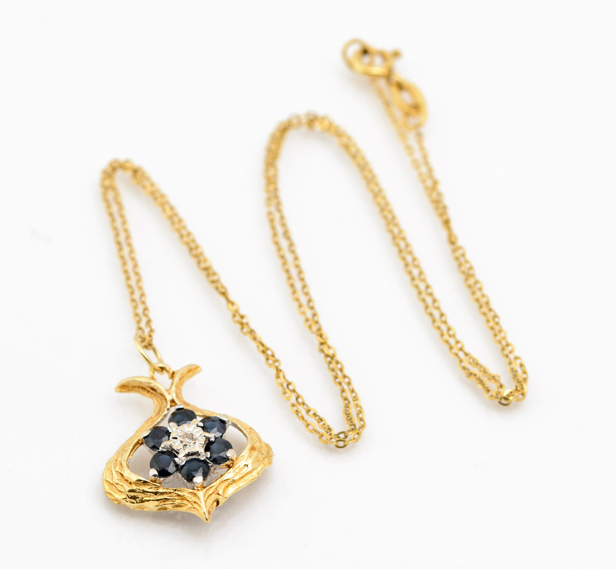 Vintage 9ct Yellow Gold Pendant & Chain Necklace - Natural Sapphires & Diamond (B2185)