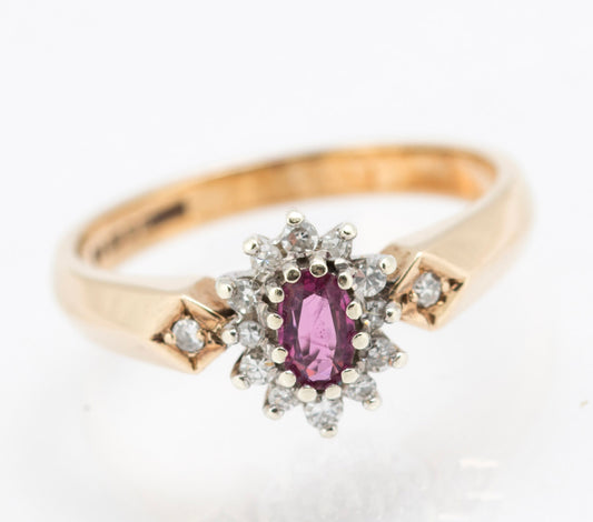 Vintage 9ct Yellow Gold Natural Ruby & Diamond Elegant Ladies Ring Size N(B2215)