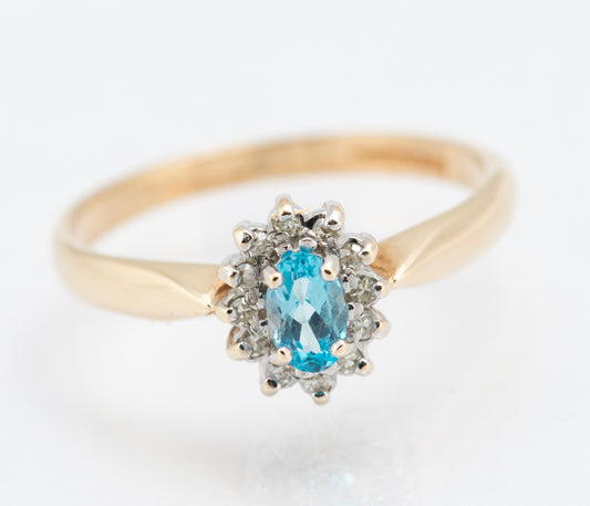 Pretty 9ct Yellow Gold Ladies Ring - Natural Blue Topaz Gemstone & Diamond Halo (B2216)