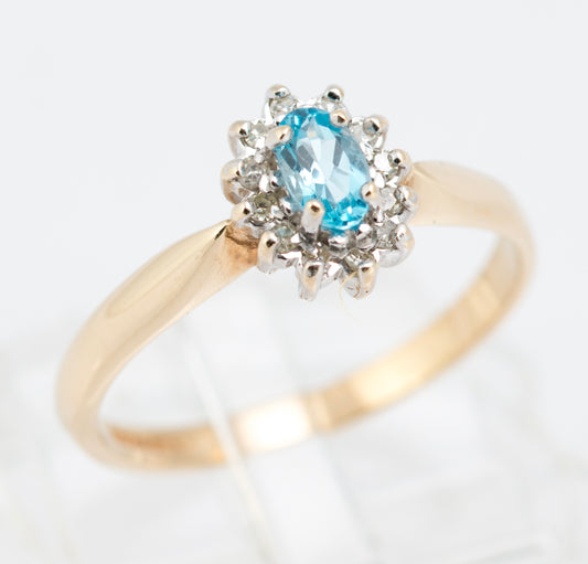 Pretty 9ct Yellow Gold Ladies Ring - Natural Blue Topaz Gemstone & Diamond Halo (B2216)