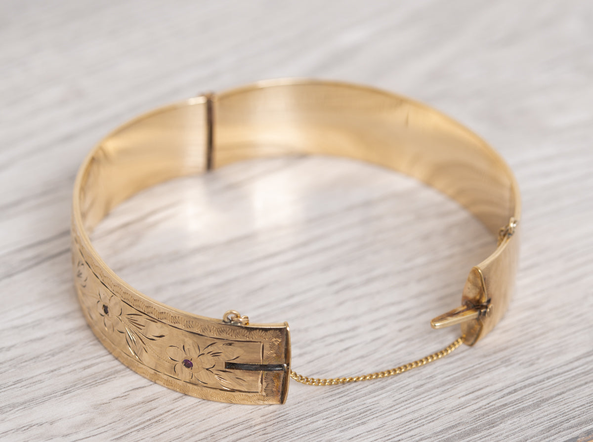 Vintage 9ct Gold Bangle from 1985 Enquire About Similar